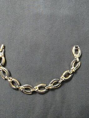 Estate - Gold Tone - Fashion Link Bracelet - Item 296
